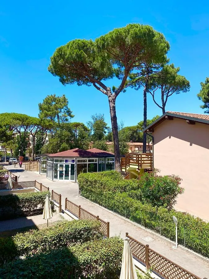 Residence Poggio Dei Pini Marina Romea Italy